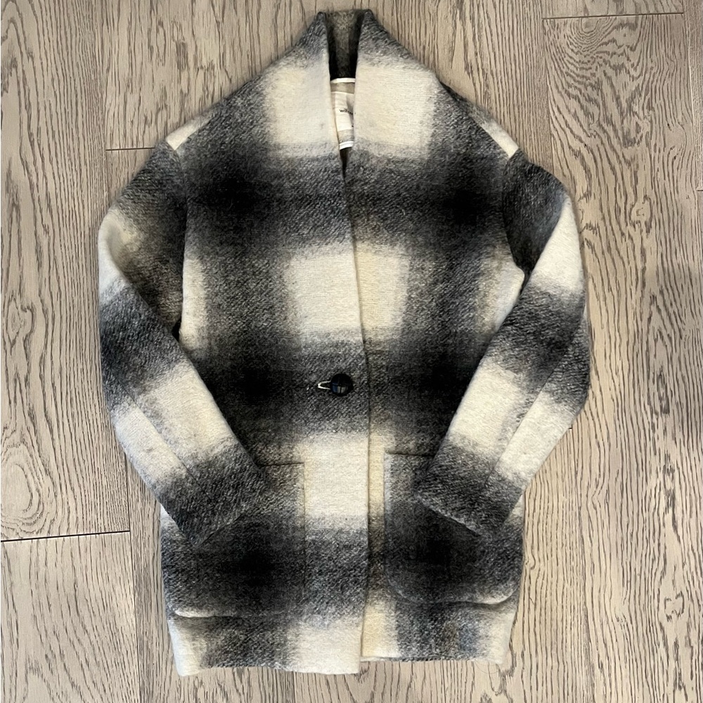 Aritzia plaid jacket